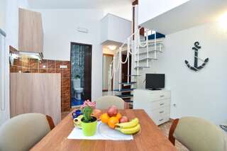 Гостевой дом Guest House Jedro Петровац Двухуровневые апартаменты-17